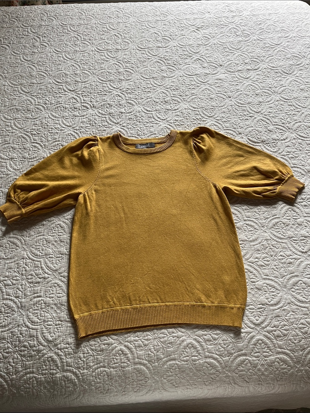 Marled Mustard Puff-Sleeve Crewneck Sweater